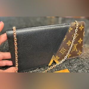 LOUIS VUITTON Portefeuille Kimono Wallet-Converted to Crossbody